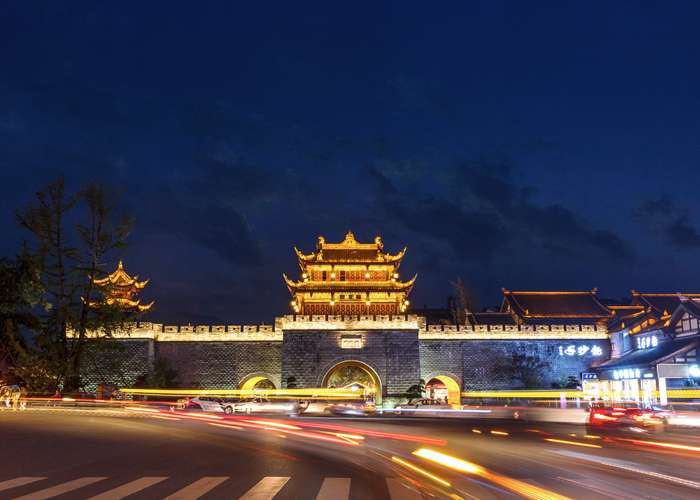 成都租大巴攻略，这5个靠谱平台，让你组队出游不踩雷！-第2张图片-成都租车公司